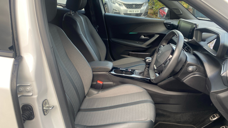 Peugeot 2008 1.2 PureTech 130 Allure Premium+ 5dr Petrol Estate